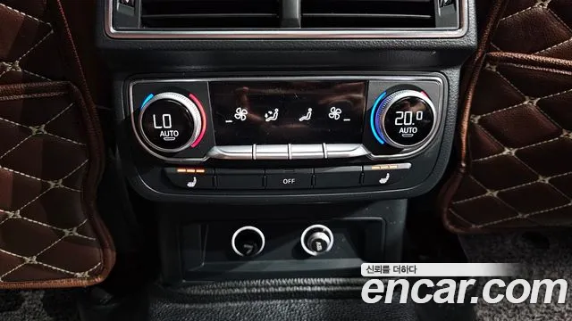 Audi Q7 2019 thumb 12