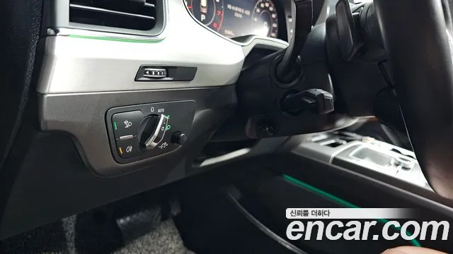 Audi Q7 2019 thumb 6