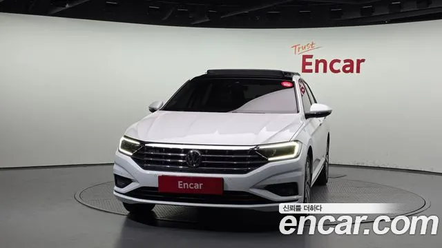 Volkswagen Jetta 2021 thumb 4