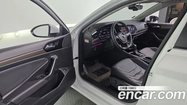Volkswagen Jetta 2021 thumb 11