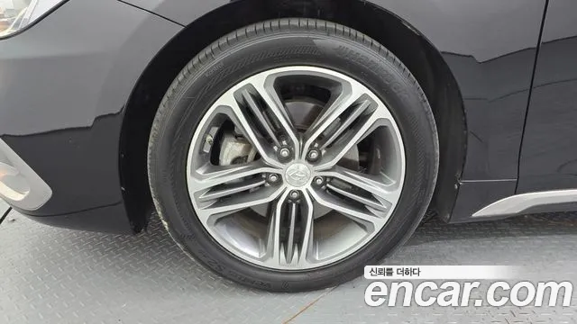 Hyundai Grandeur 2016 thumb 4