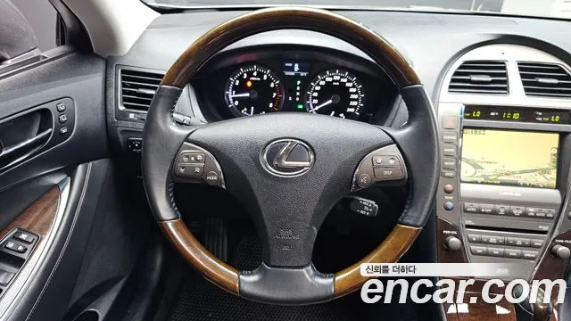 Lexus ES 2012 thumb 11