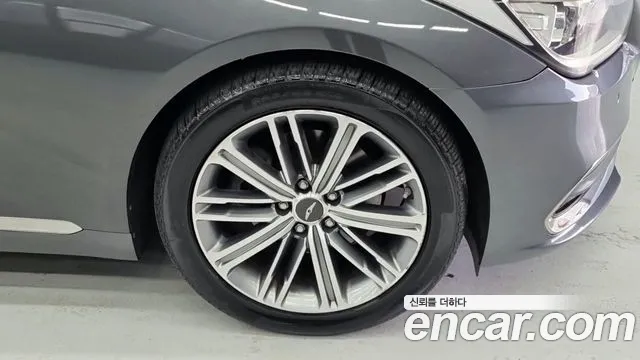 Genesis G80 2018 thumb 5