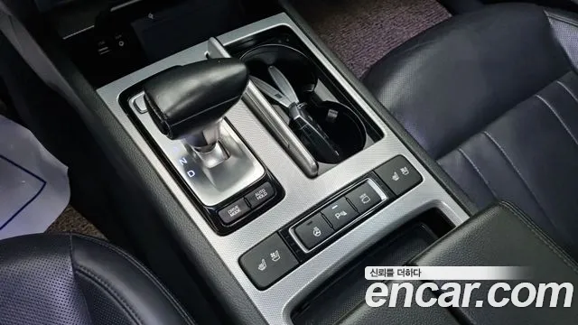 Genesis G80 2018 thumb 9