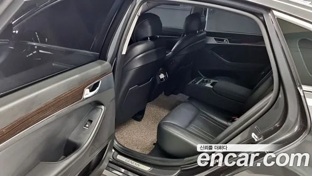 Genesis G80 2018 thumb 10