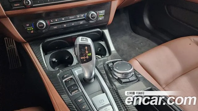 BMW 5 серии 2016 thumb 10