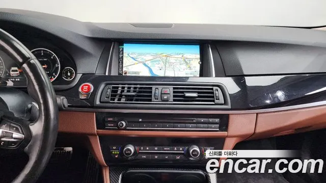 BMW 5 серии 2016 thumb 3