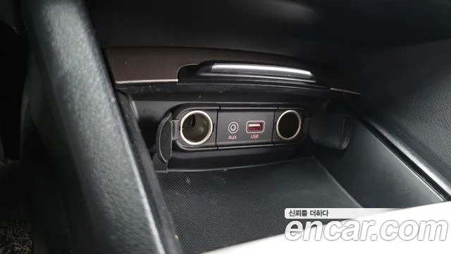 Kia Hybrid 2019 thumb 4