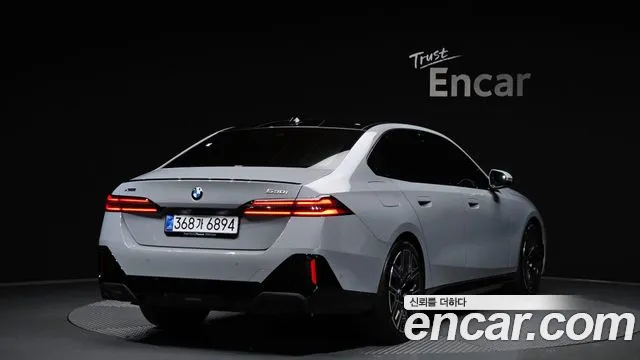 BMW 5 серии 2025 thumb 6