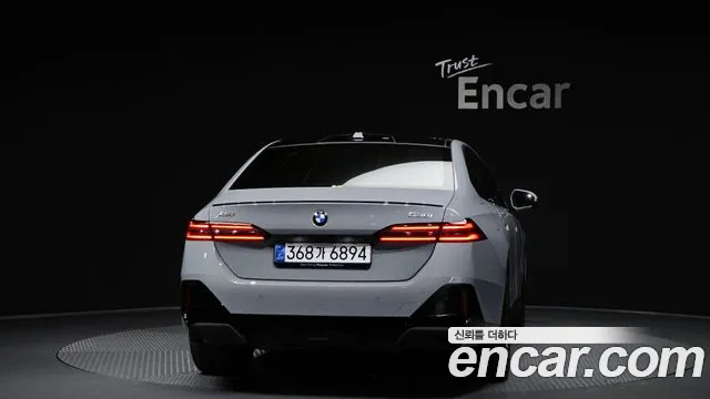 BMW 5 серии 2025 thumb 7