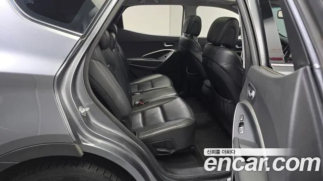 Hyundai Санта Фе 2012 thumb 12
