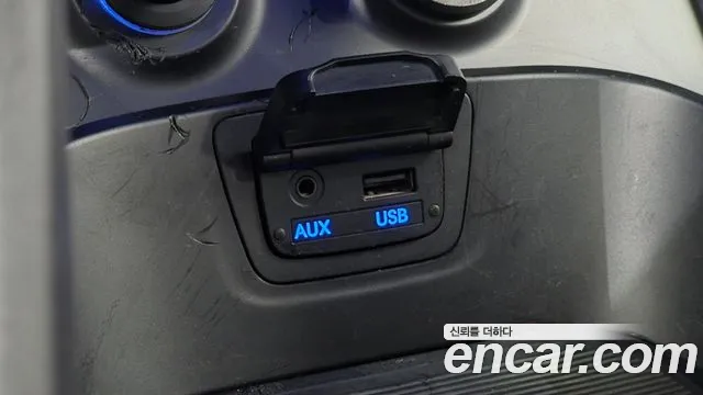 Hyundai Санта Фе 2012 thumb 7