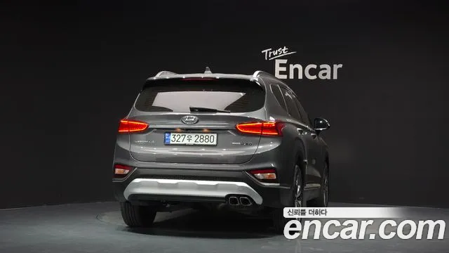 Hyundai Santa Fe 2018 thumb 11