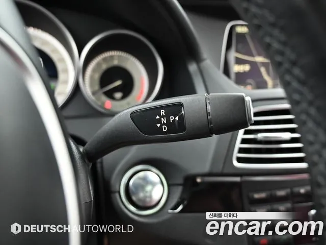 Mercedes-Benz E-Class 2014 thumb 12