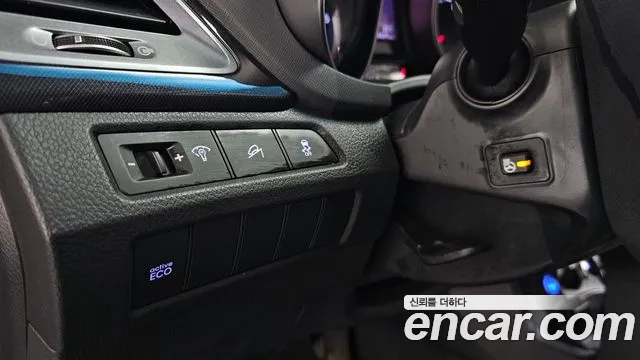Hyundai Санта Фе 2014 thumb 9