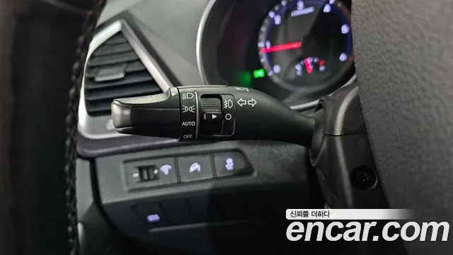 Hyundai Санта Фе 2014 thumb 12
