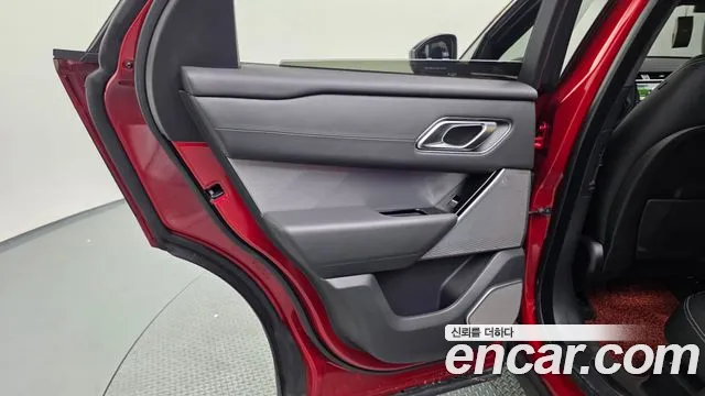 Land Rover Range Rover Velar 2019 thumb 9