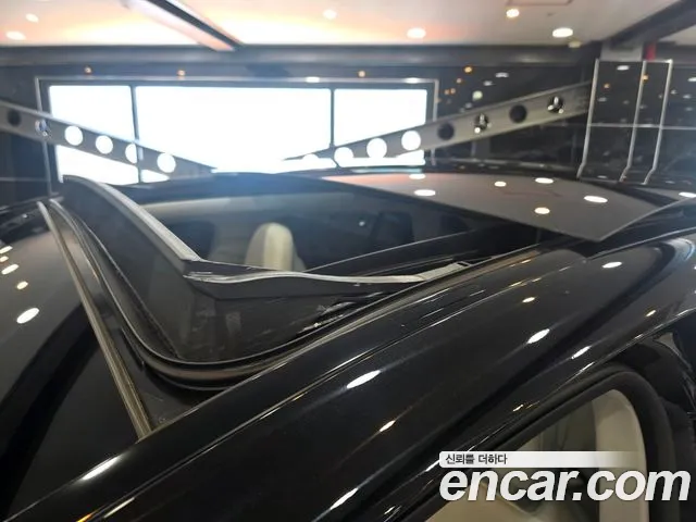 Mercedes-Benz EQE 2025 thumb 9