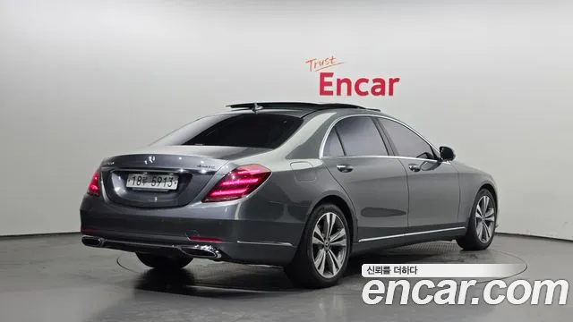 Mercedes-Benz S-Class 2019 thumb 6
