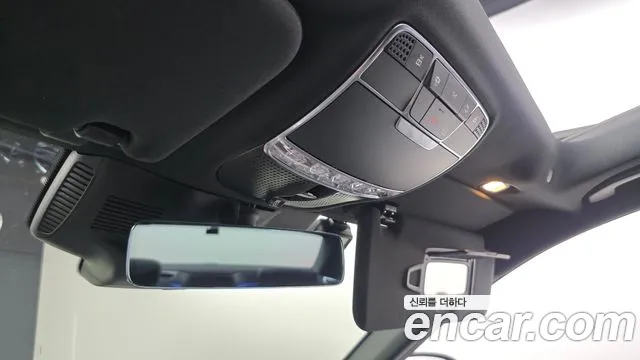 Mercedes-Benz S-Class 2019 thumb 2