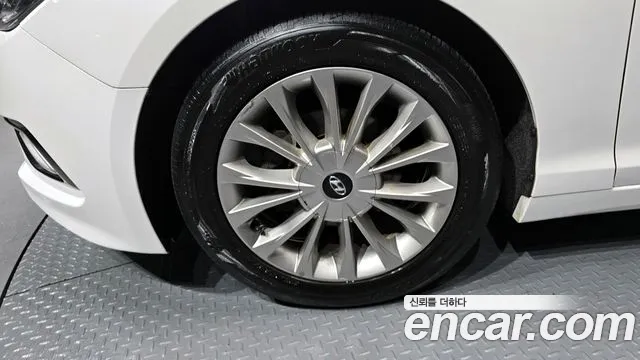 Hyundai LF 2015 thumb 5