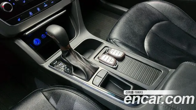 Hyundai LF 2015 thumb 9
