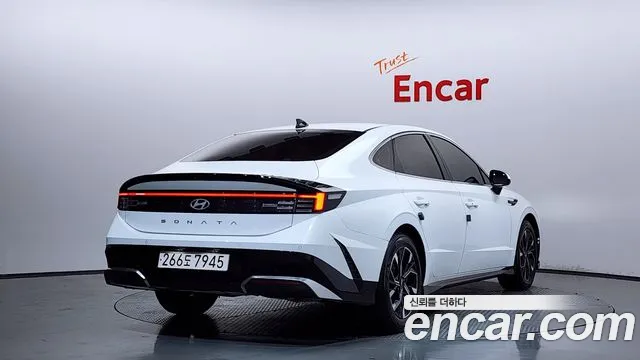 Hyundai Sonata 2025 thumb 9