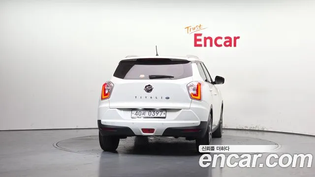 KGM Tivoli 2016 thumb 3