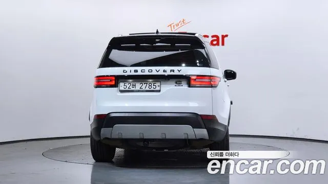 Land Rover Discovery 2018 thumb 6