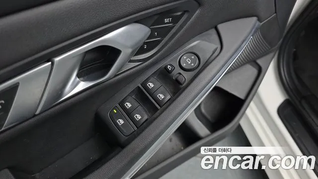 BMW 3 серии 2021 thumb 11