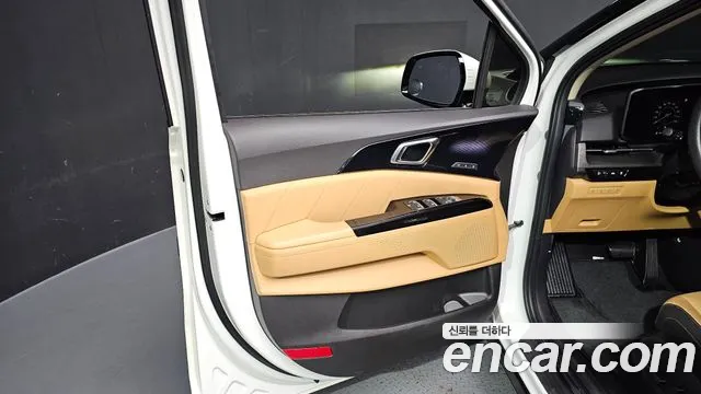 Kia Carnival 2022 thumb 10