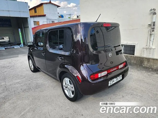 Nissan Cube 2013 thumb 4