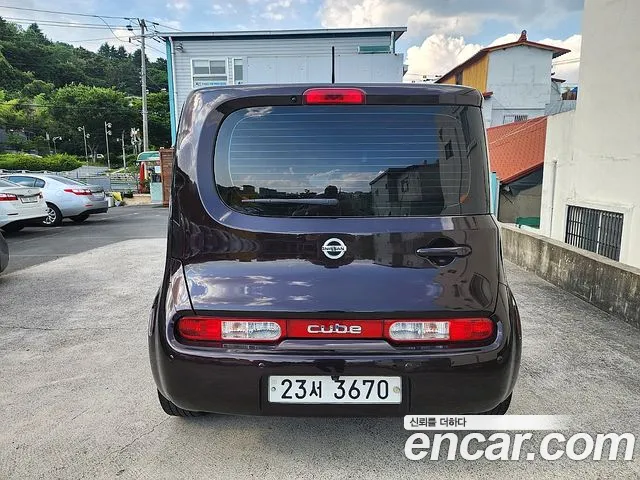 Nissan Cube 2013 thumb 5