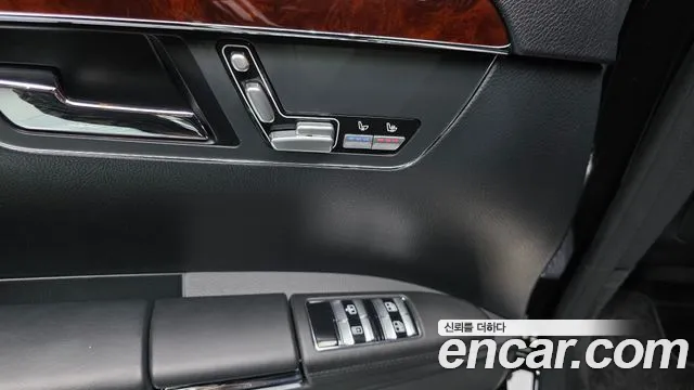 Mercedes-Benz S-Class 2007 thumb 11
