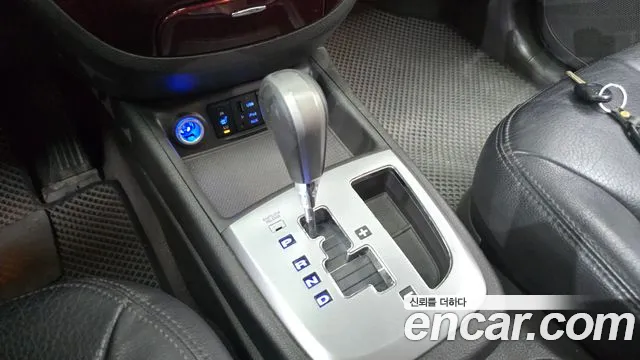Hyundai Санта Фе 2011 thumb 7