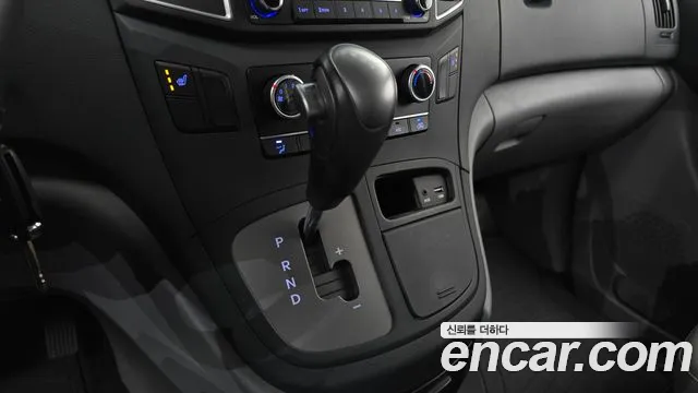 Hyundai Staria 2020 thumb 9