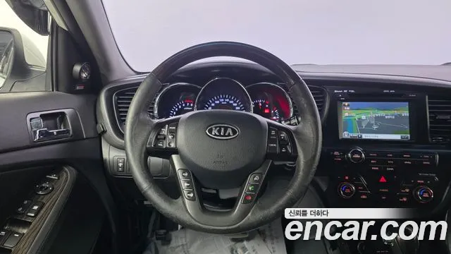 Kia K5 2011 thumb 11