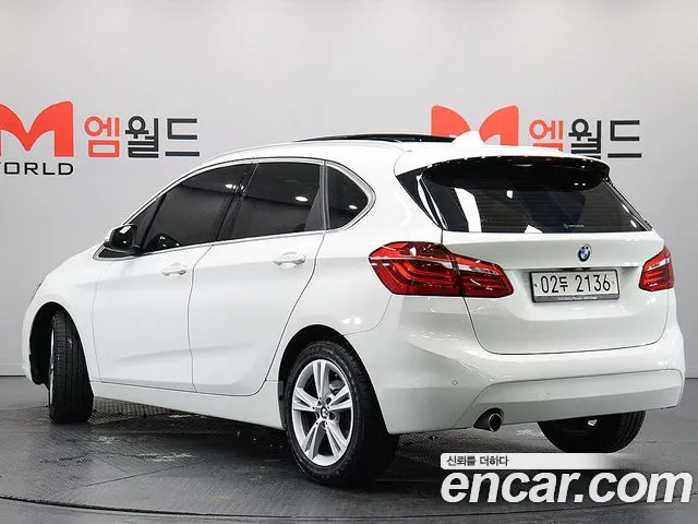 BMW 2 серии Active Tourer 2017 thumb 12