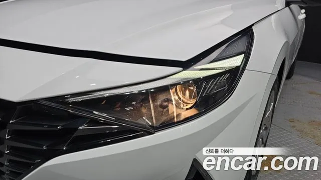 Hyundai Elantra 2021 thumb 6