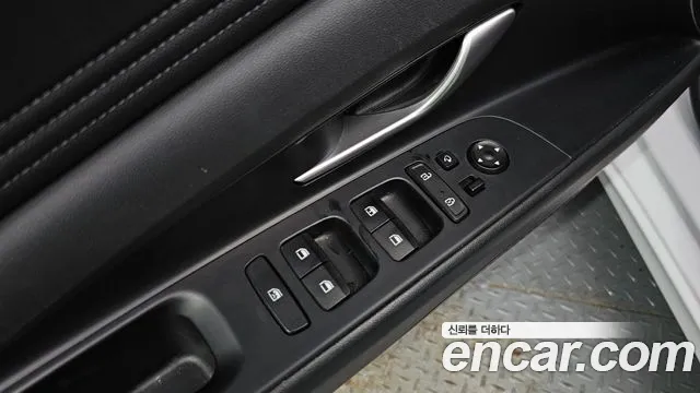 Hyundai Elantra 2021 thumb 12
