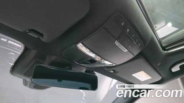Mercedes-Benz E-Class 2022 thumb 4