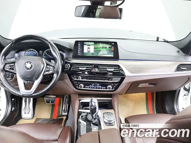 BMW 5 серии 2017 thumb 8