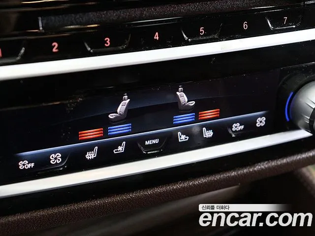 BMW 5 серии 2017 thumb 11
