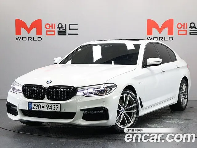 BMW 5 серии 2017 thumb 10