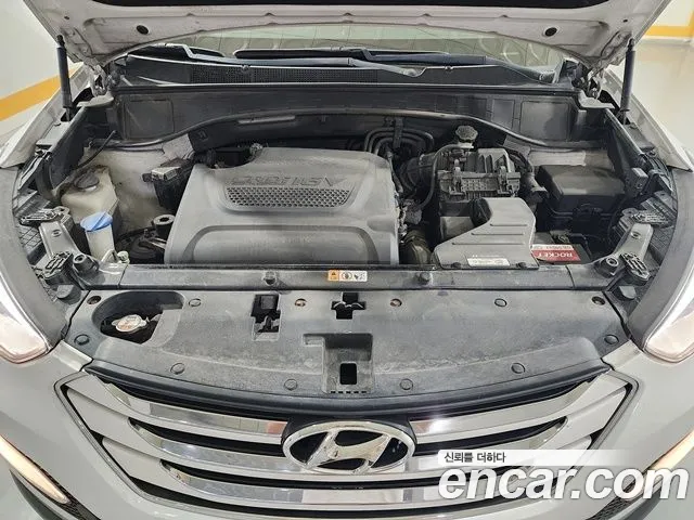 Hyundai Санта Фе 2014 thumb 3