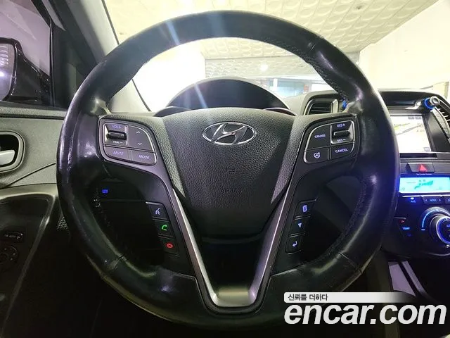 Hyundai Санта Фе 2014 thumb 10