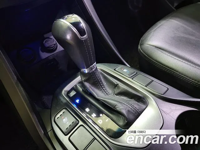 Hyundai Санта Фе 2014 thumb 9