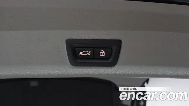 BMW X4 2015 thumb 3