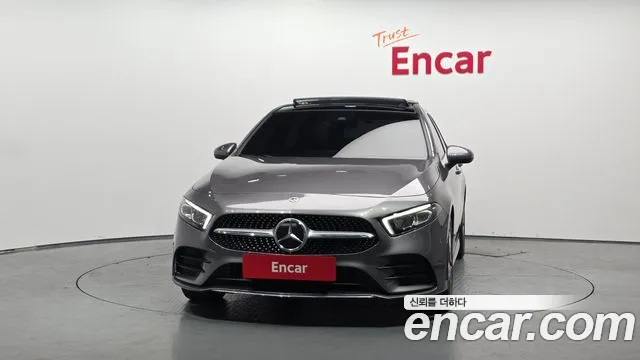 Mercedes-Benz A-Class 2023 thumb 2