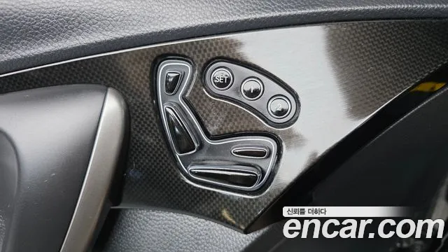 Hyundai Grandeur 2014 thumb 6